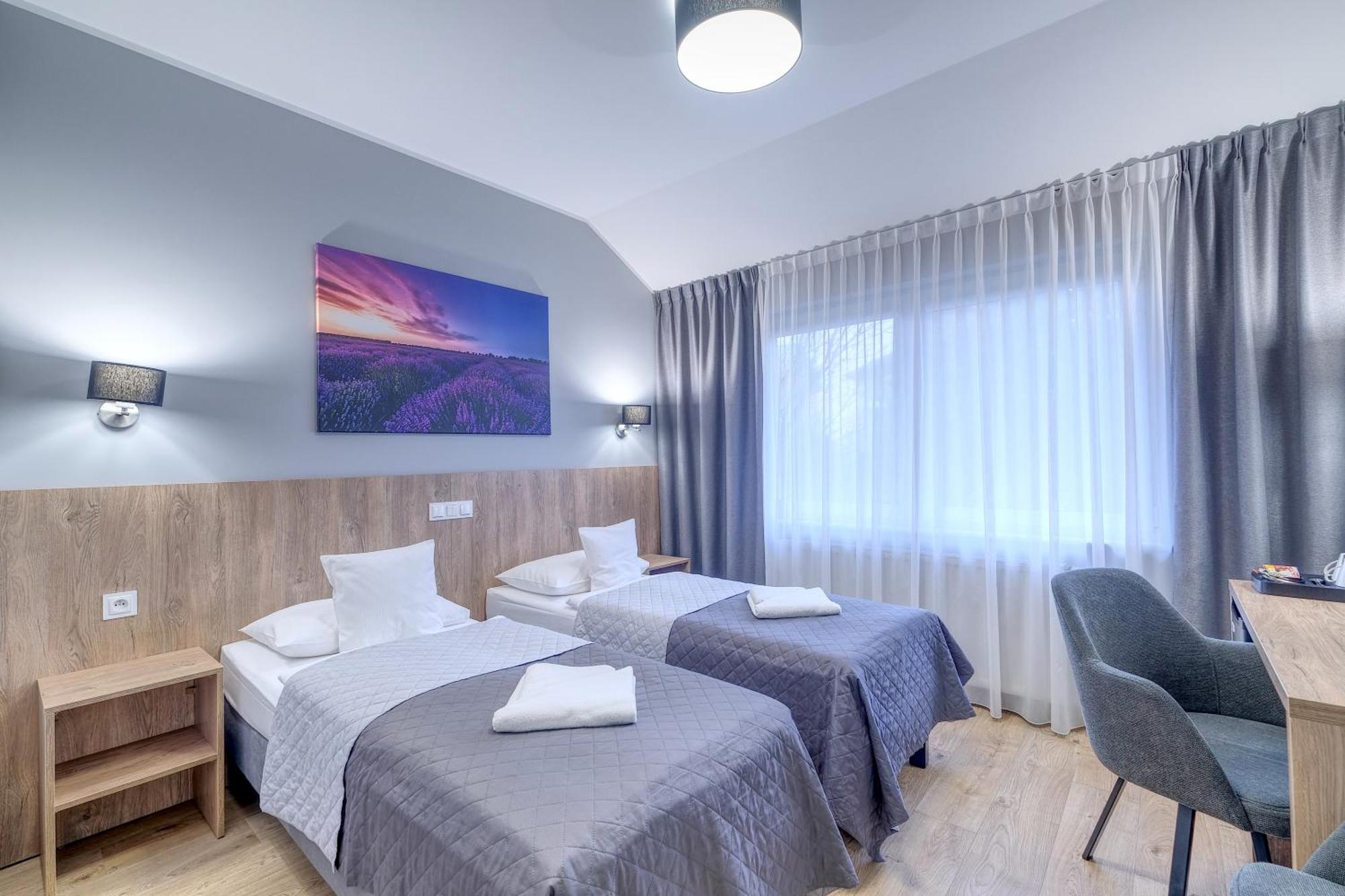 Lawendowy Dwor Bed and Breakfast Pszczółki Buitenkant foto