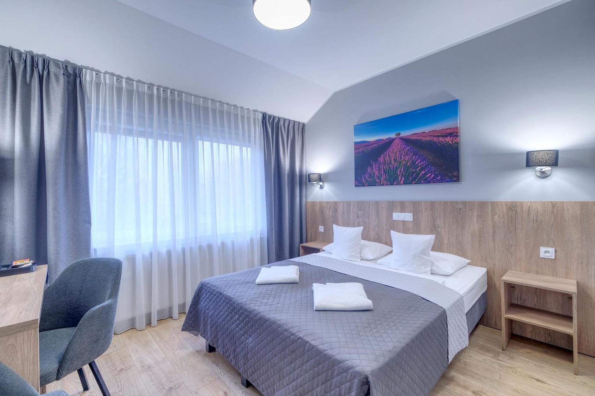 Lawendowy Dwor Bed and Breakfast Pszczółki Buitenkant foto